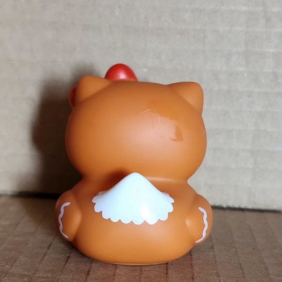 Hello Kitty Gingerbread Rubber Duck - Picture 3 of 4